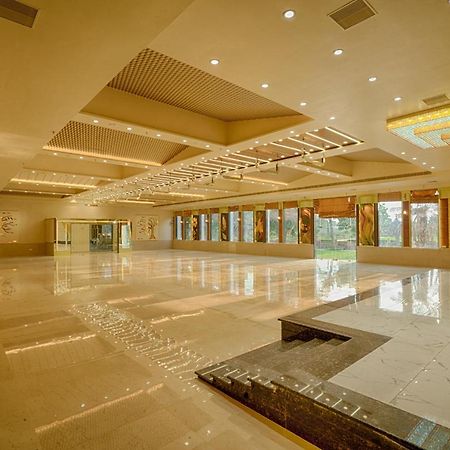 Sasa Resort Kota  Exterior photo